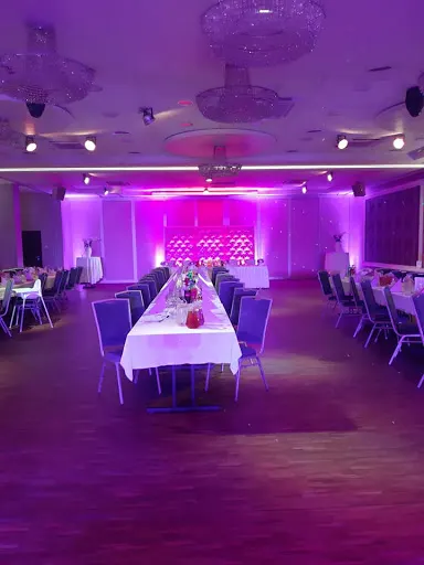 Imprezy okolicznościowe Olsztyn - Eranova - wesele - dancingi Olsztyn - bale studenckie - restauracja Olsztyn